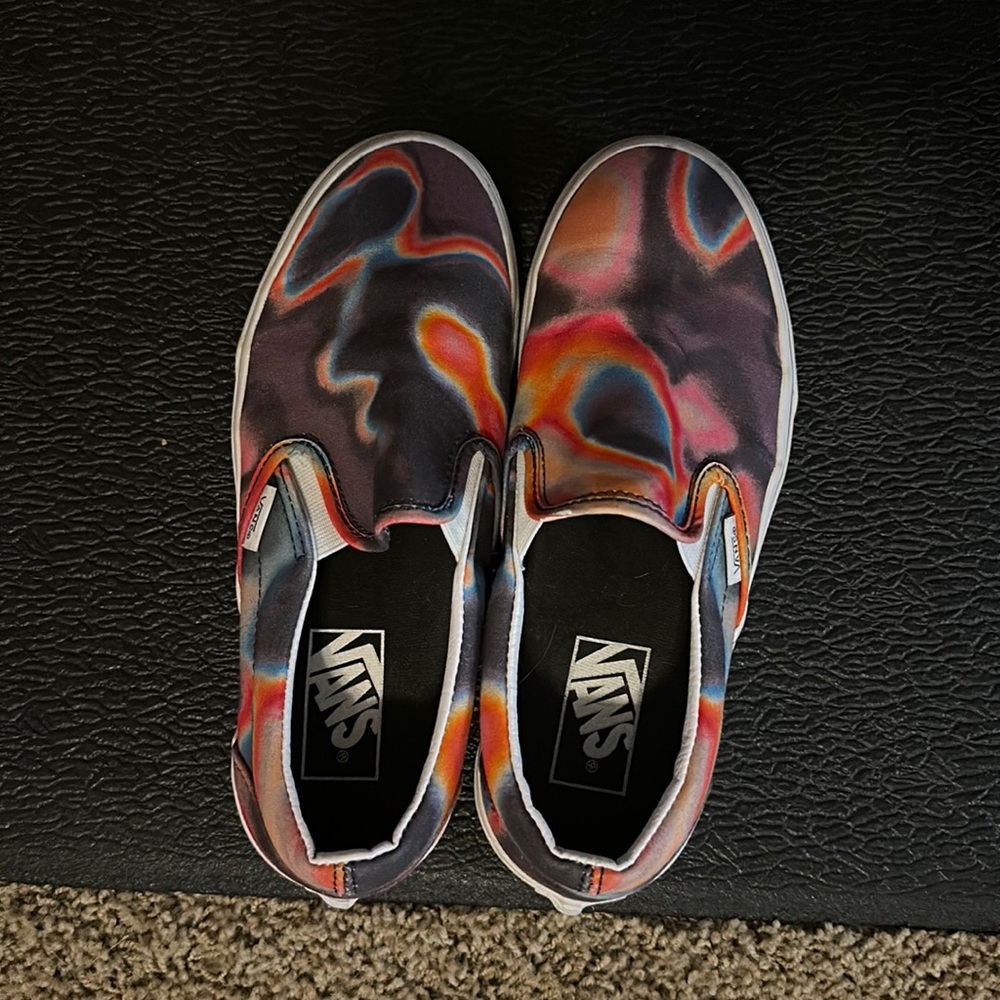 Vans in good condition/storm design